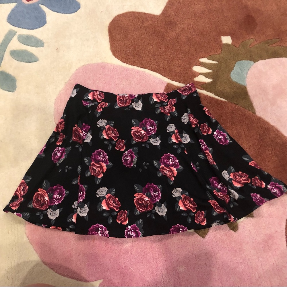 H&M Black Floral Skirt